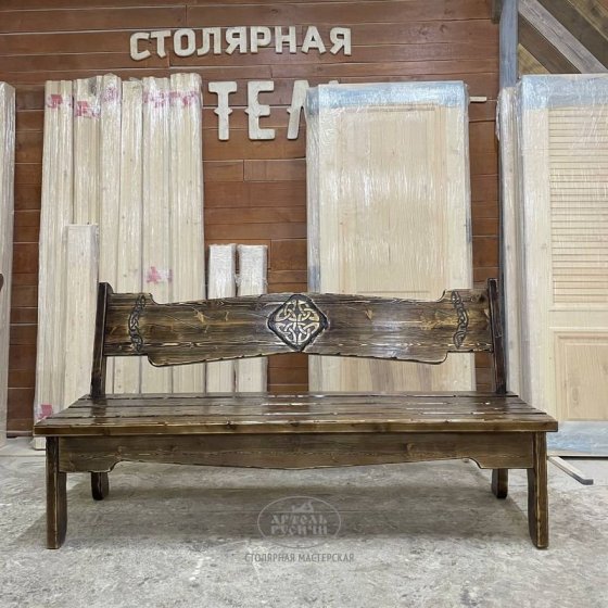 Скамья под старину с резьбой «Псковская богатырская»