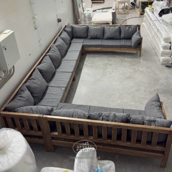 Большой П-образный диван «Русский лофт» из массива дерева под старину с мягкими подушками 