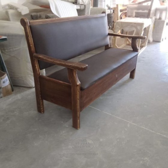 Мягкий диван-скамья из массива сосны с местом для хранения «Прованс»