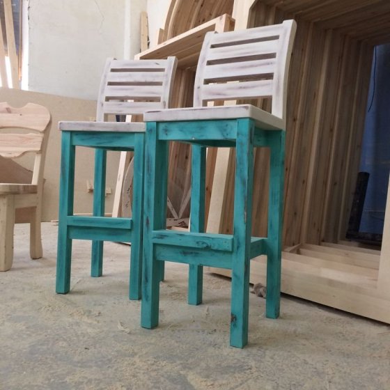 Деревянный барный стул для кухни «Бали-стайл»