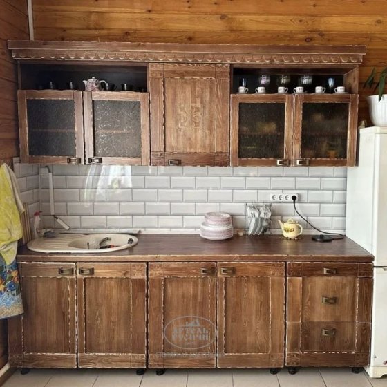 Кухня под старину из массива сосны | коллекция «Суздальская»