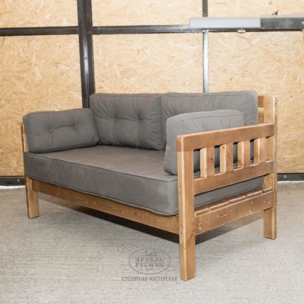 Характеристики Диван-скамья из массива сосны под старину «Русский лофт» с подушками