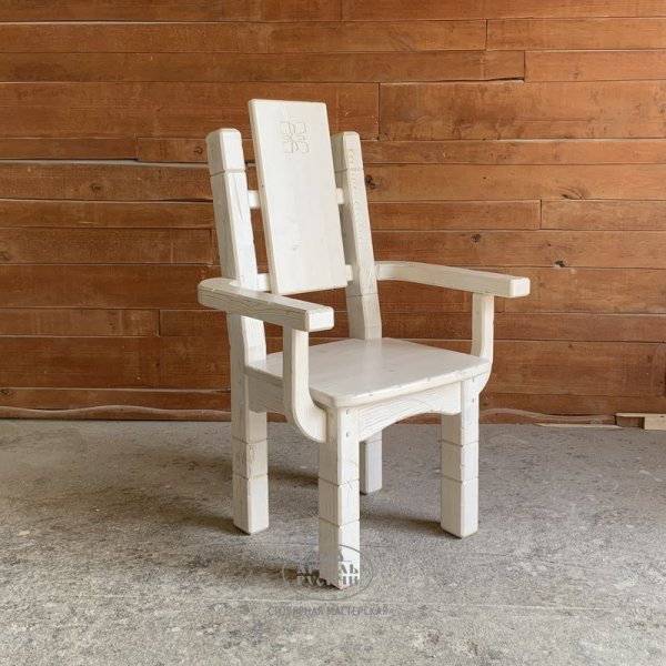 Характеристики Кресло под старину из массива в винтажном белом цвете «Суздальское»