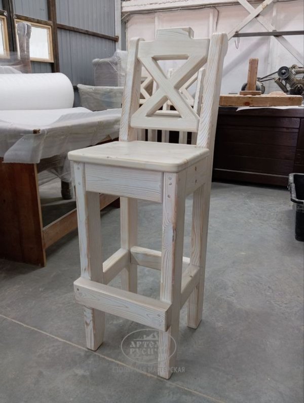 Характеристики Высокий барный стул «Прованс» из массива дерева