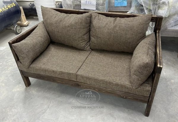 Диван-скамья для бани из массива дерева под старину «Русский лофт» с подушками