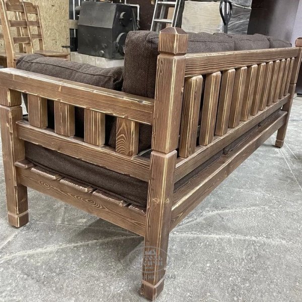 Диван-скамья в стиле русский лофт с подушками для дачи, сада, террасы, бани фото