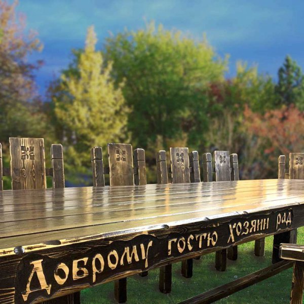 Квадратный стол из массива дерева для уличного кафе и для бани «Псковский» на 2 персоны